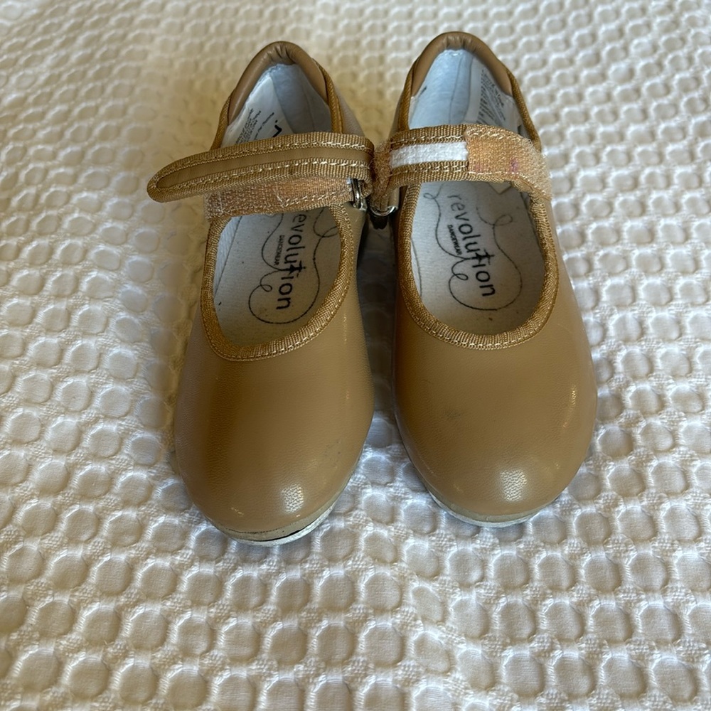 Girls tap shoes